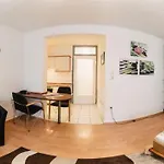 아파트 In Innenstadtnaehe 다름슈타트