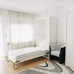 In Innenstadtnaehe 아파트 *