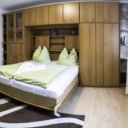 In Innenstadtnaehe Дармштадт